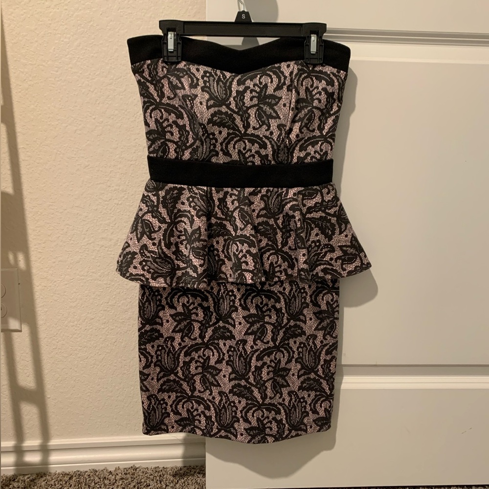 Pink lace look dress with a mid ruffle, size xs.